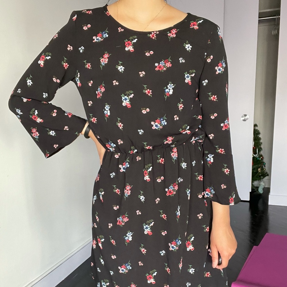 Black long sleeve floral dress
